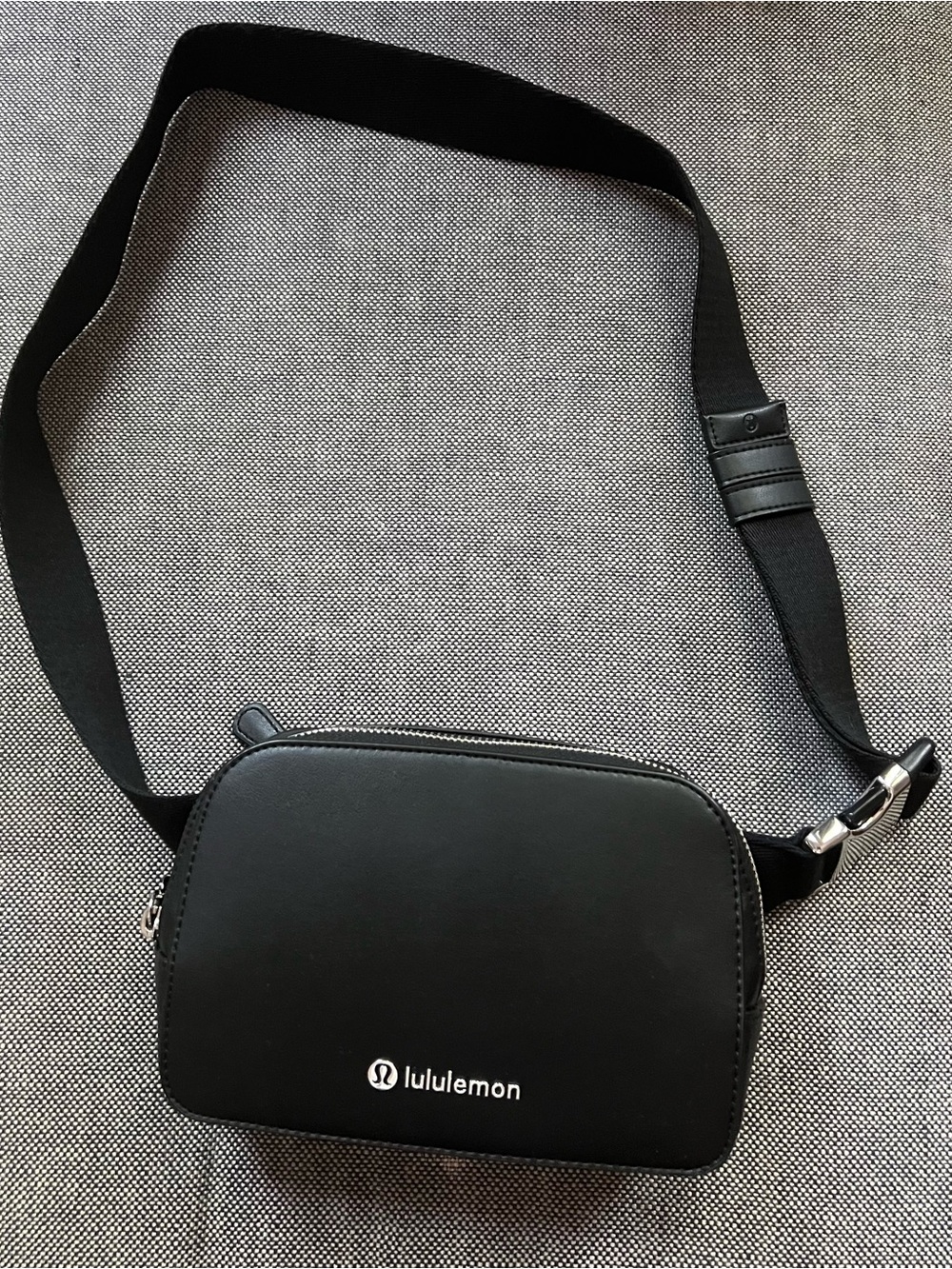 LULULEMON Everywhere Belt Bag Cactus "Leather - Picture 9 of 11